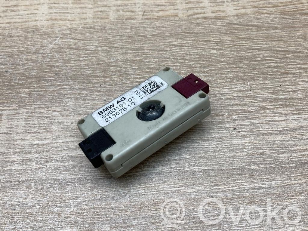 Pystyantennivahvistin   6953191,213675