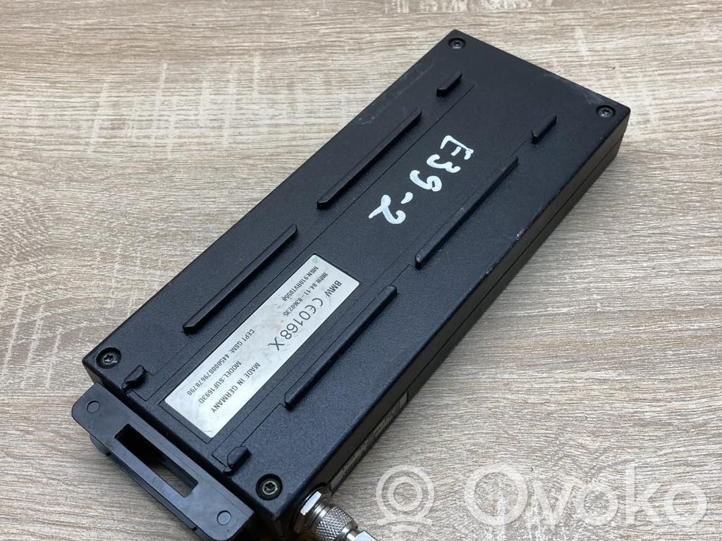 Unité de commande, module téléphone   8360235