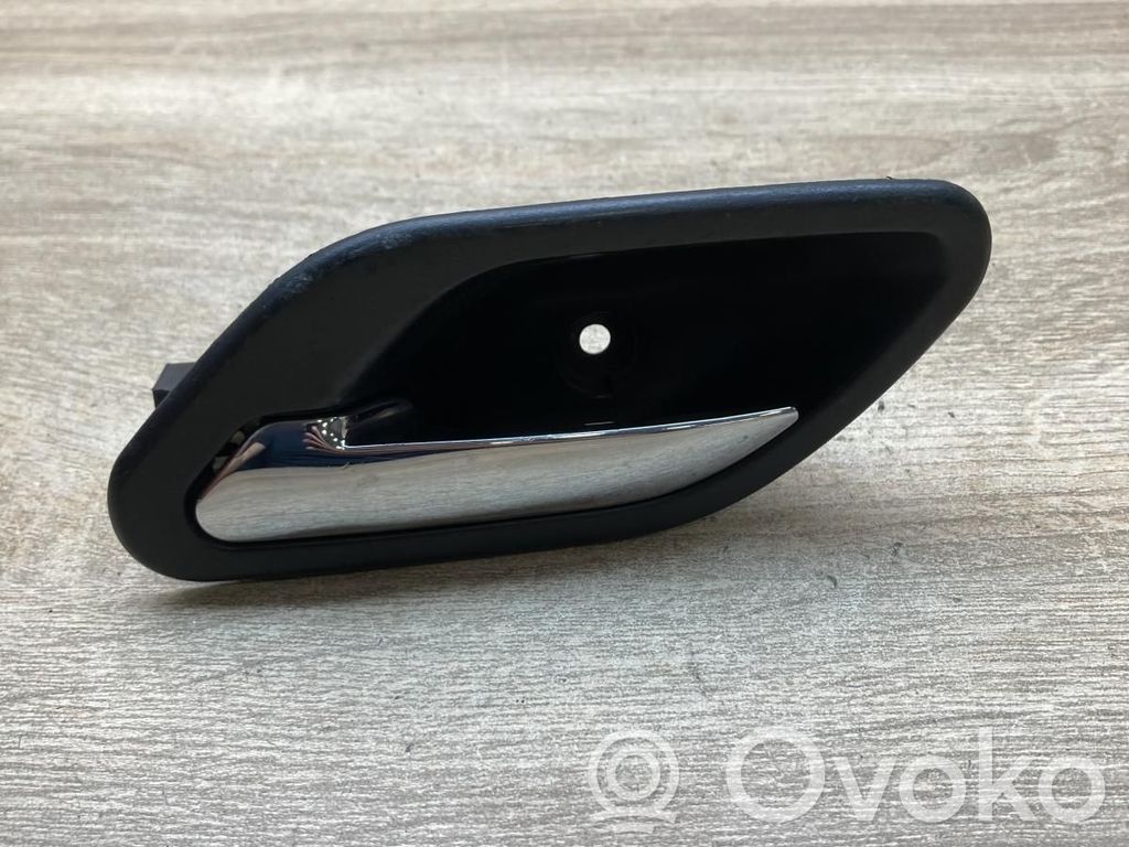 Manecilla interna puerta delantera   7032925
