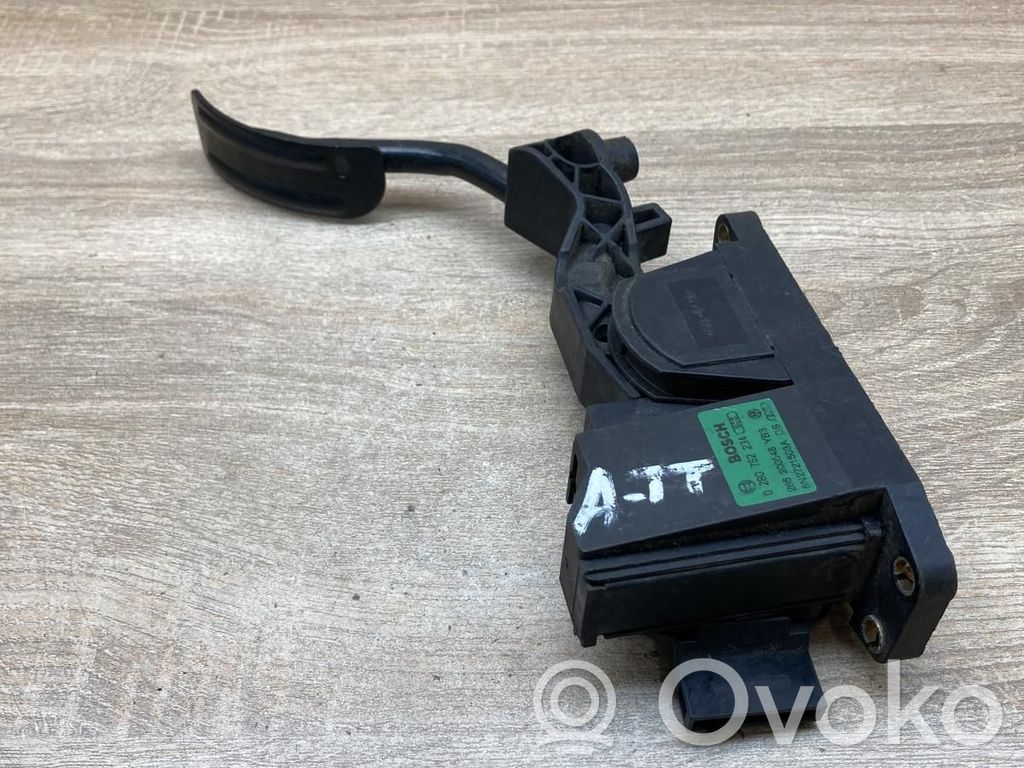 Audi TT Mk1 Pedał gazu / przyspieszenia 
