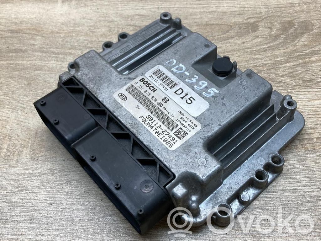 KIA Carens II Unité de commande, module ECU de moteur 