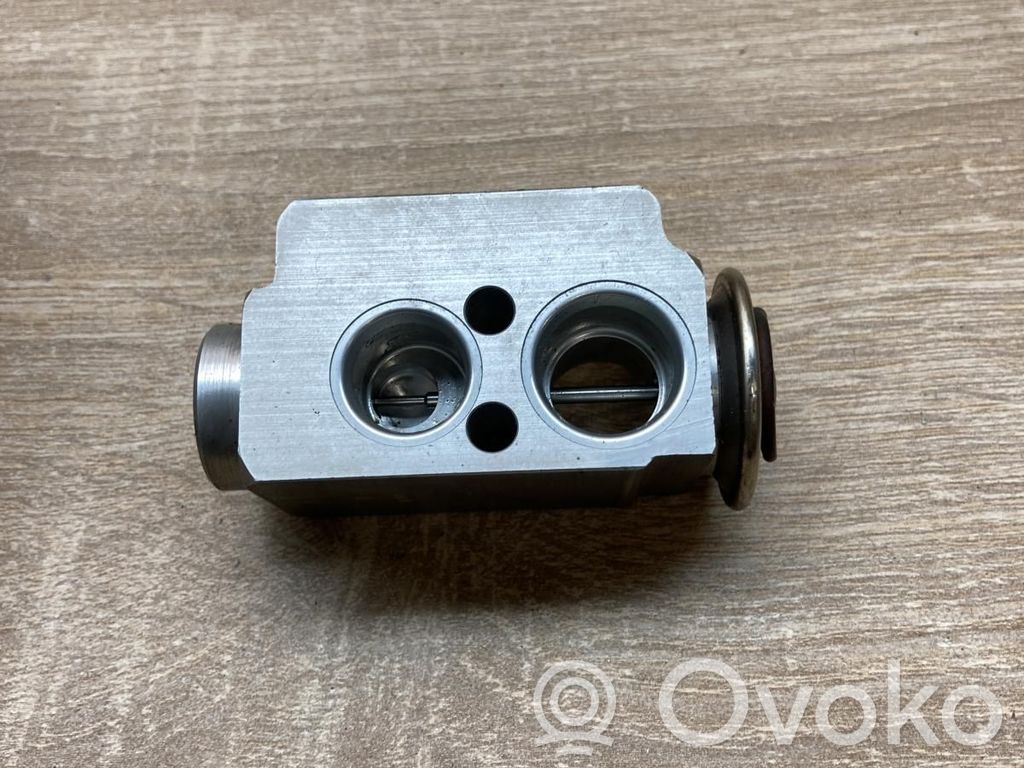 BMW 3 E90 E91 Valvola ad espansione dell’aria condizionata (A/C) 