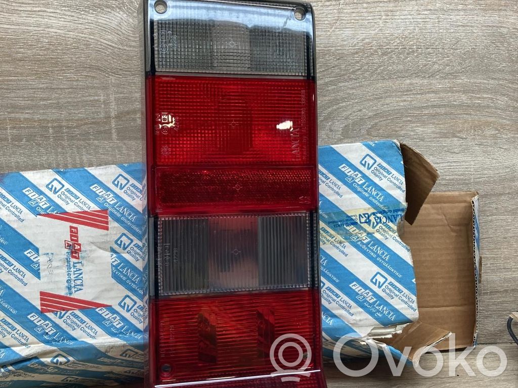 Lancia Y10 Luci posteriori 