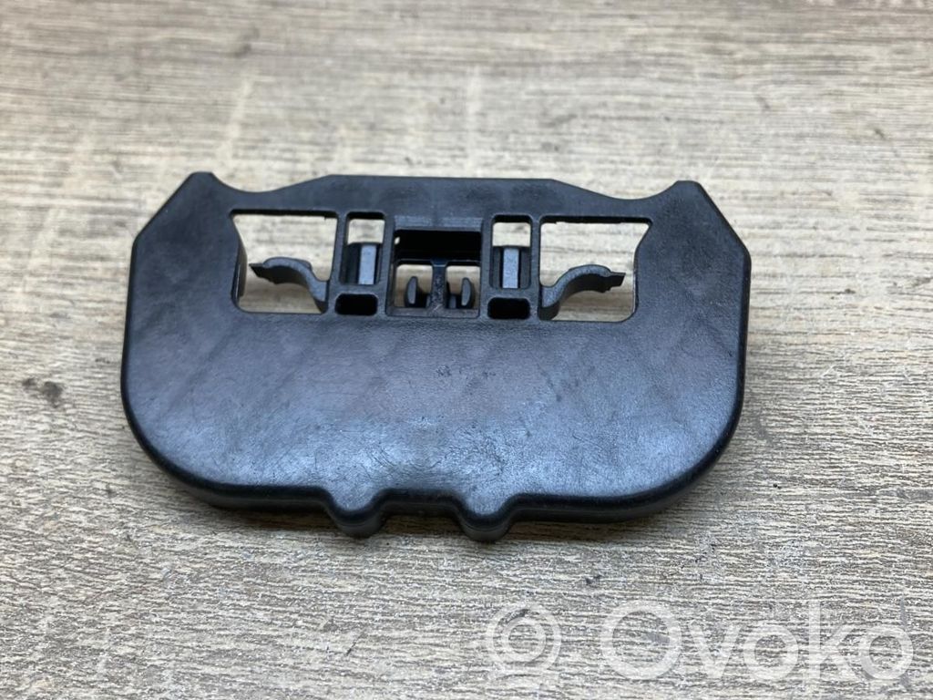 Audi RS4 Alte componente capac prag/stâlp 