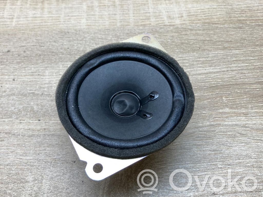 Toyota Aygo AB10 Haut-parleur de porte avant