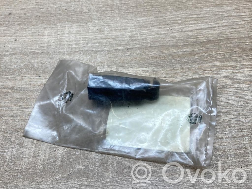 Tornillo de la rueda de repuesto   7700724393