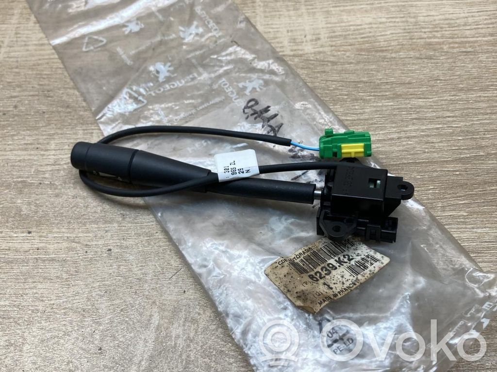 Peugeot 206 Interrupteur / bouton multifonctionnel
