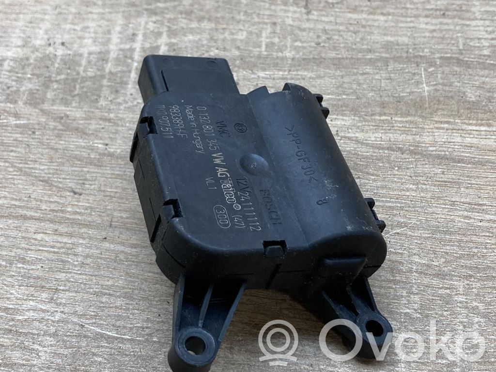 Volkswagen Touran I Motor/actuator clapetă aer 