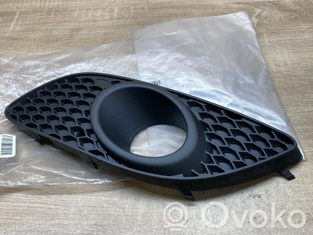 Opel Zafira B Grilă/ornament proiector ceață față 