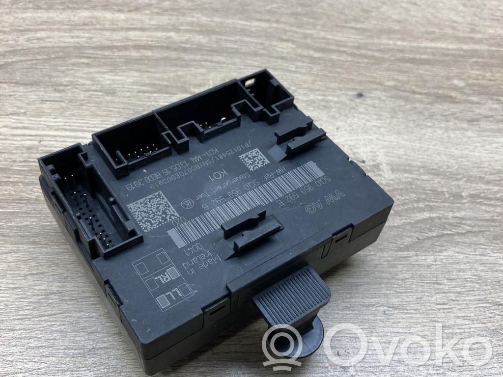 Volkswagen PASSAT B8 Centralina/modulo portiere 