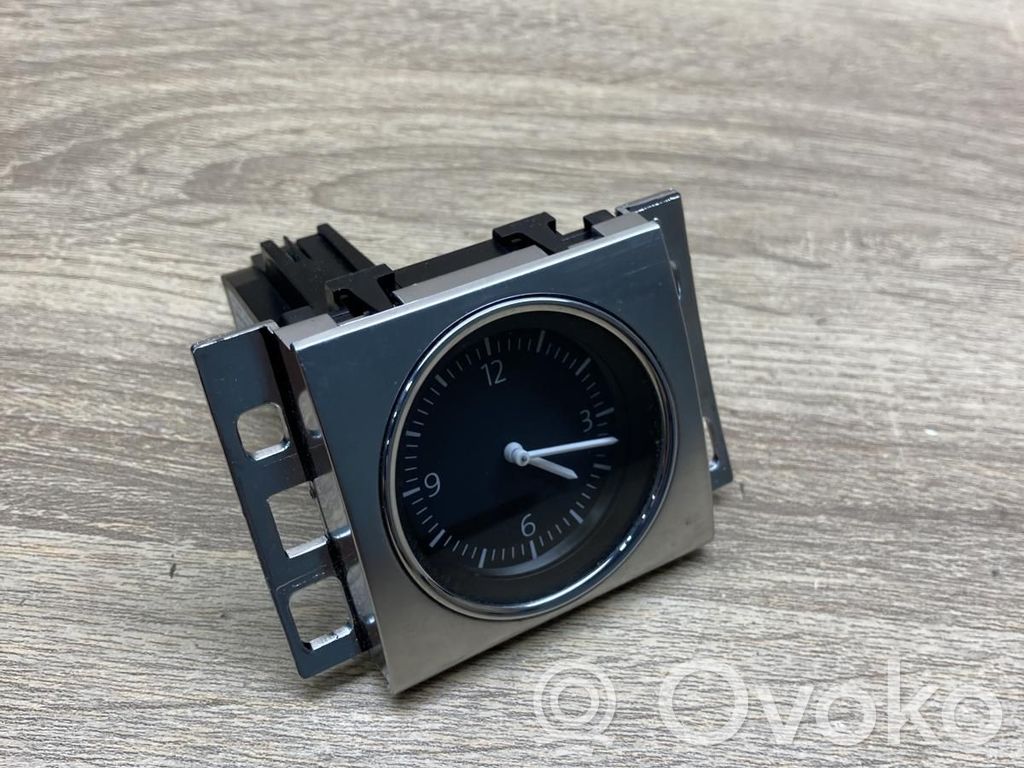 Volkswagen PASSAT B7 Orologio