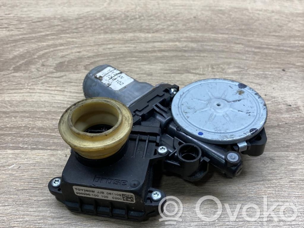 Toyota Corolla Verso AR10 Motor macara geam ușă față 