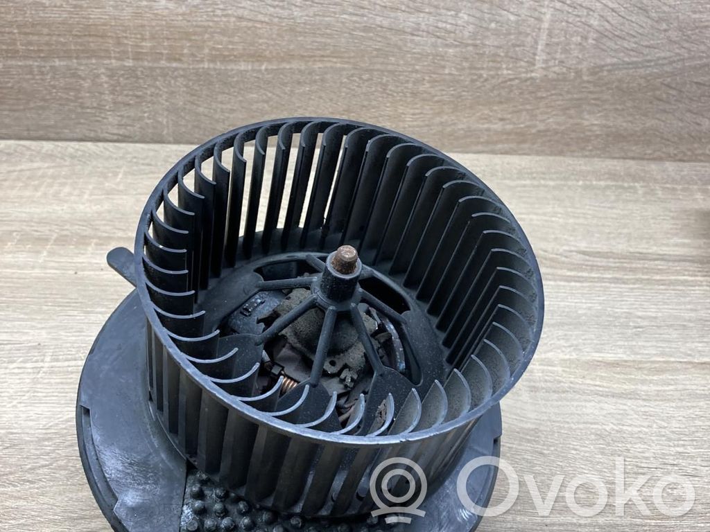Volkswagen PASSAT B6 Ventola riscaldamento/ventilatore abitacolo