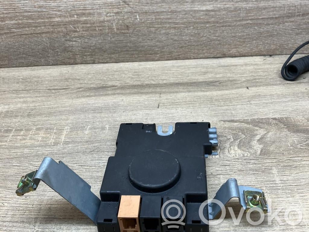 Audi A3 S3 8P Amplificateur d'antenne