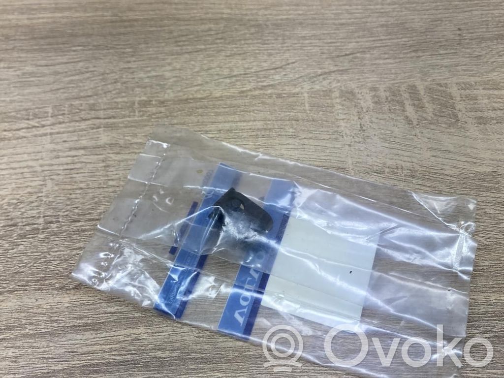 Volvo V70 Alte piese compartiment motor
