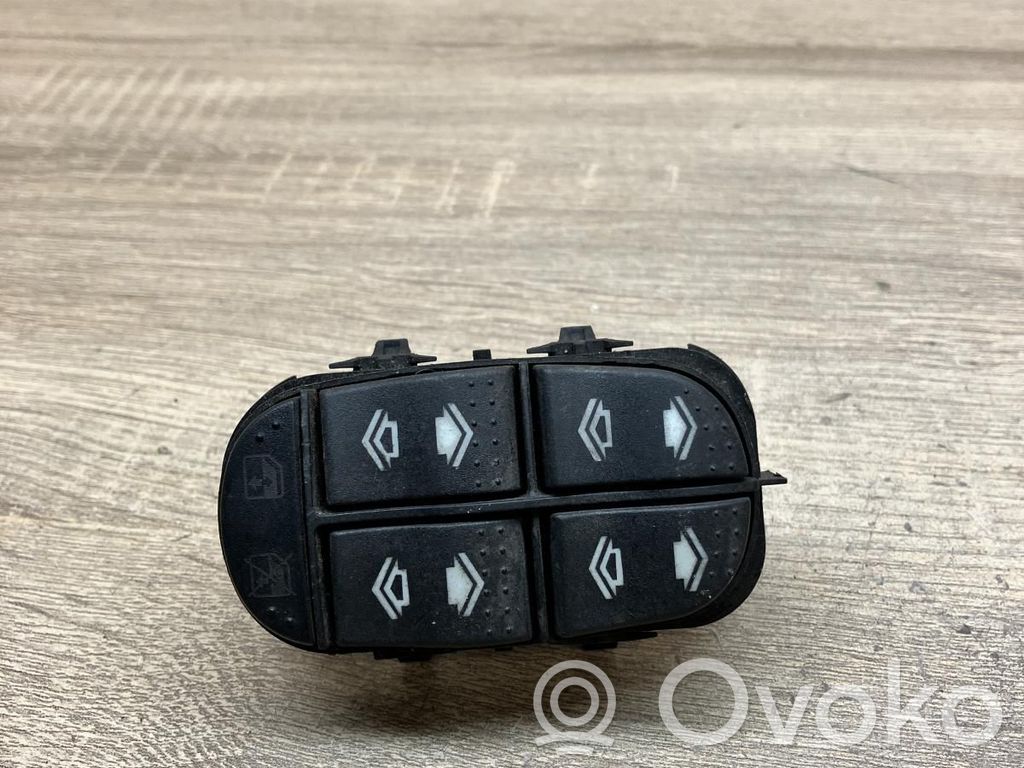 Ford Focus Interrupteur commade lève-vitre