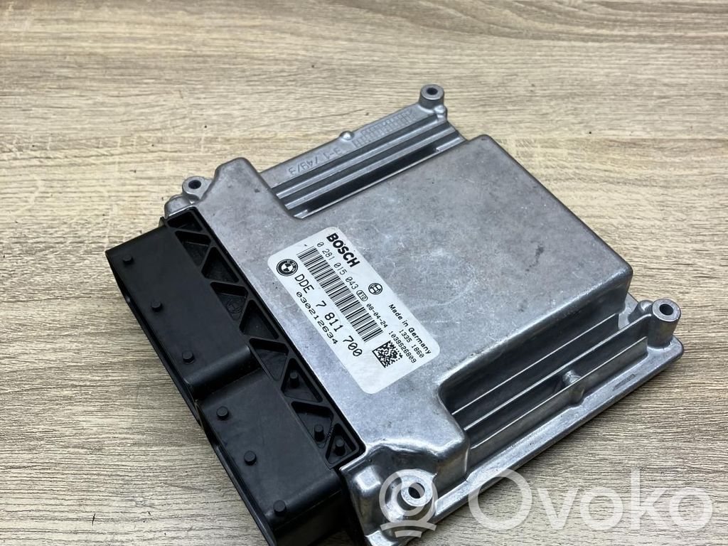 BMW 5 E60 E61 Moottorin ohjainlaite/moduuli (käytetyt)