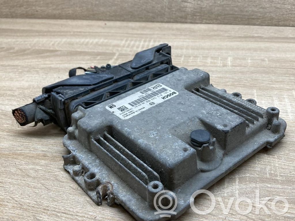 Opel Zafira B Engine control unit/module ECU 