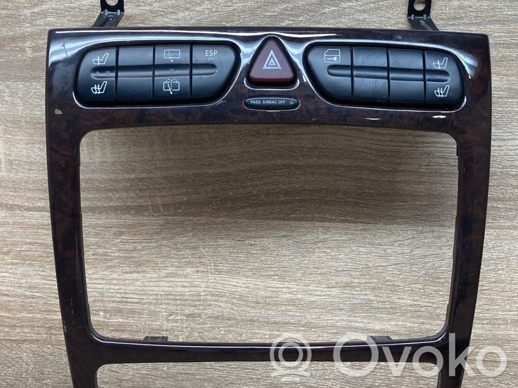 Mercedes-Benz E W211 Comutator lumini pericol