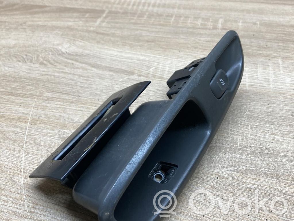 Volvo V70 Interrupteur commade lève-vitre