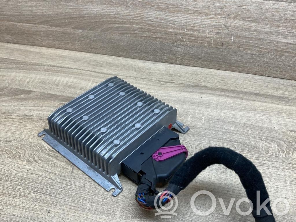 Volkswagen PASSAT B7 Amplificator sunet 