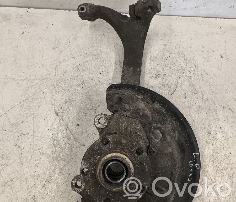 Front wheel hub spindle knuckle