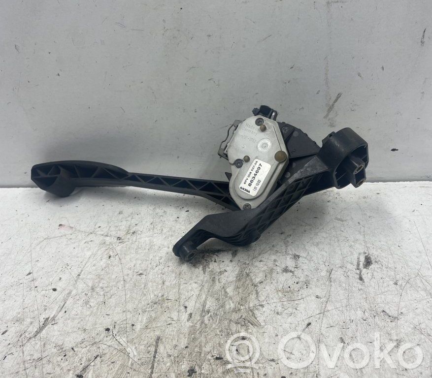 Akceleratoriaus pedalas   8634697