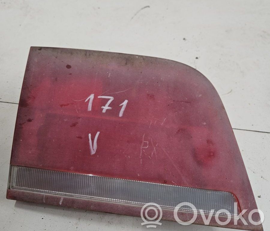 Tailgate rear/tail lights   514522R