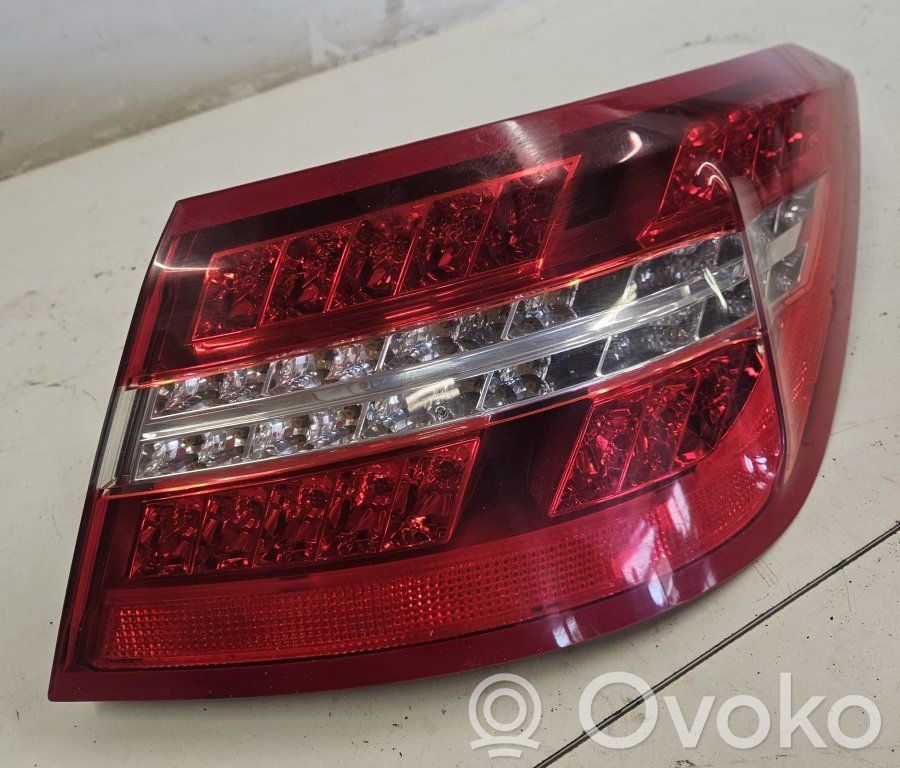 Mercedes-Benz E C207 W207 Takavalot 