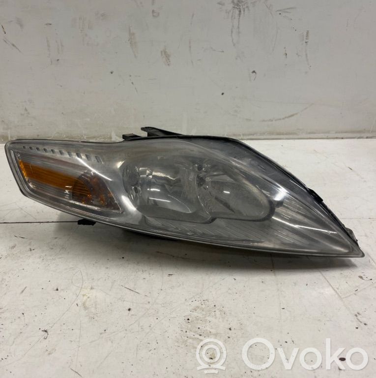 Ford Mondeo MK IV Phare frontale 