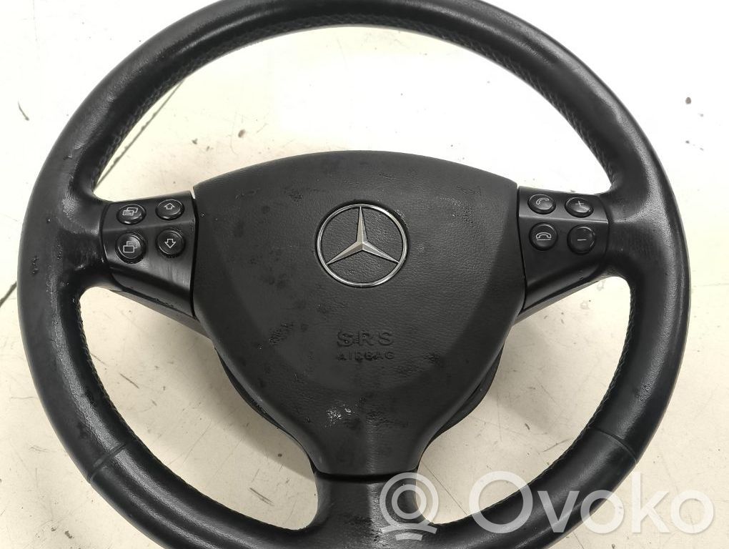 Mercedes-Benz A W169 Ohjauspyörä 