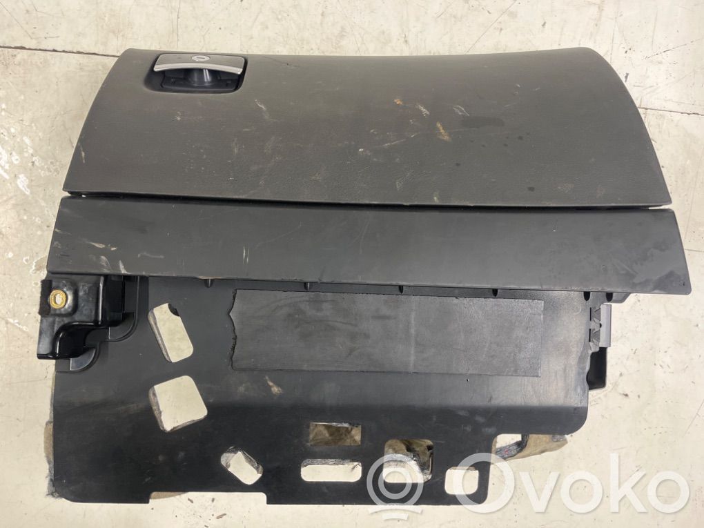 Audi A8 S8 D3 4E Juego guantera 