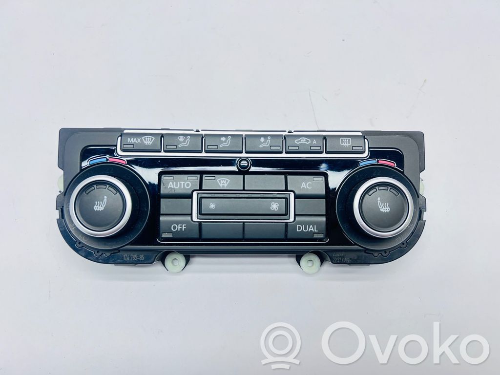 Volkswagen PASSAT B7 Panel klimatyzacji 