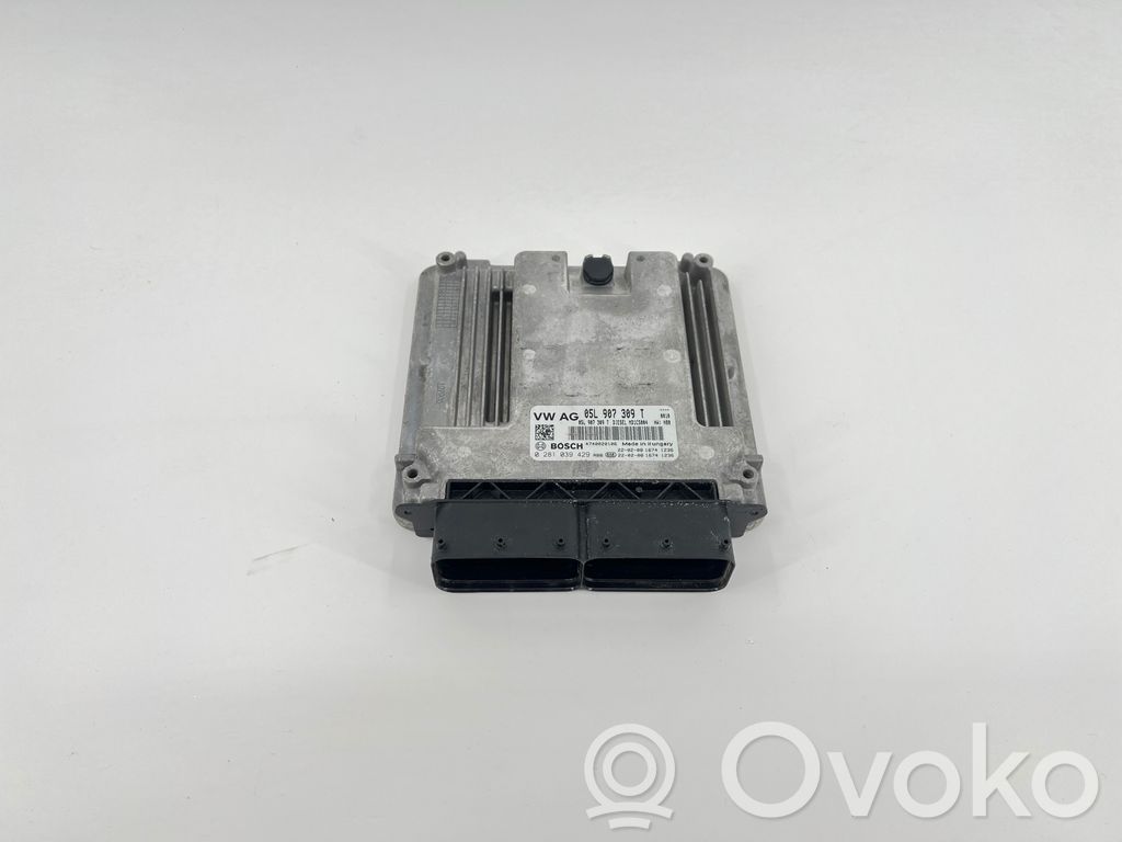 Volkswagen PASSAT B8 Engine control unit/module 