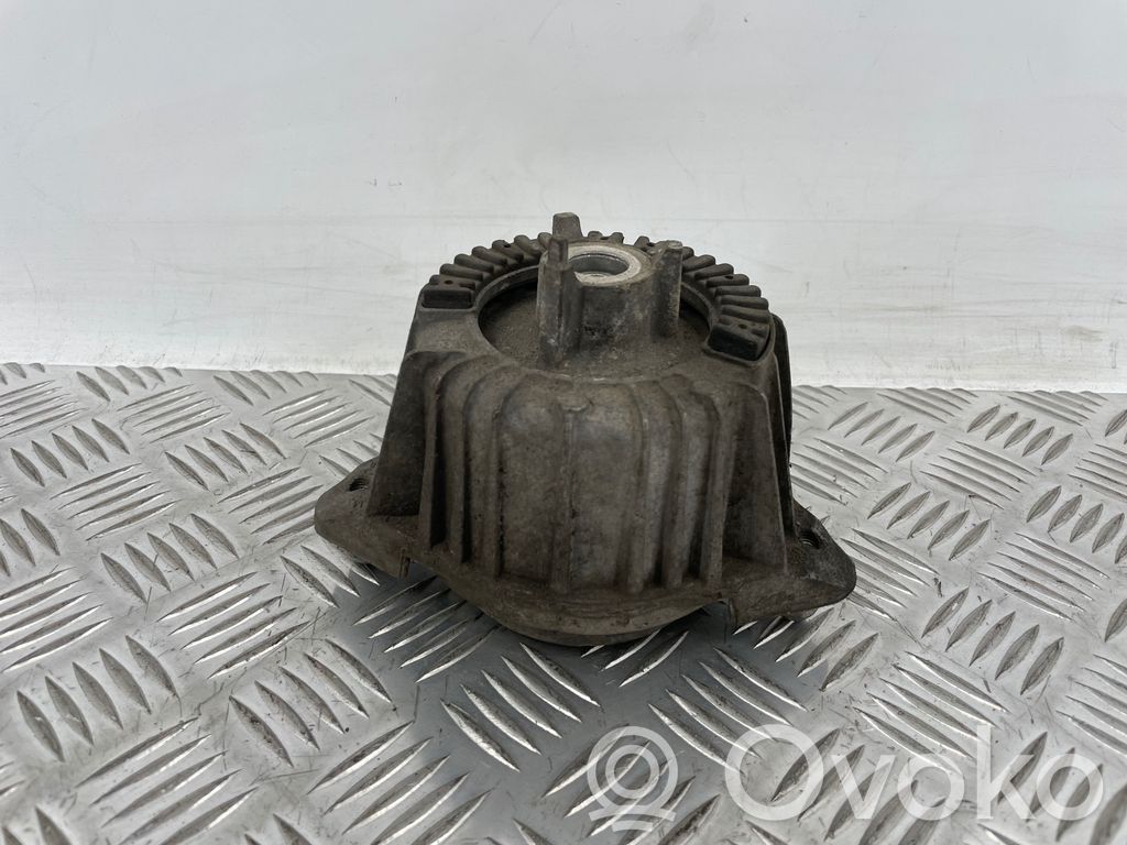 Mercedes-Benz E W212 Suport tampon motor 