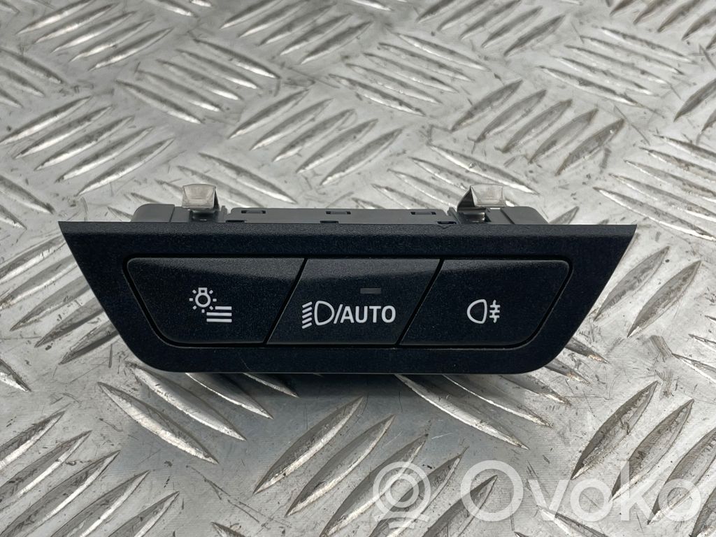 Lichtschalter   5A4A055,25496912,A021202S