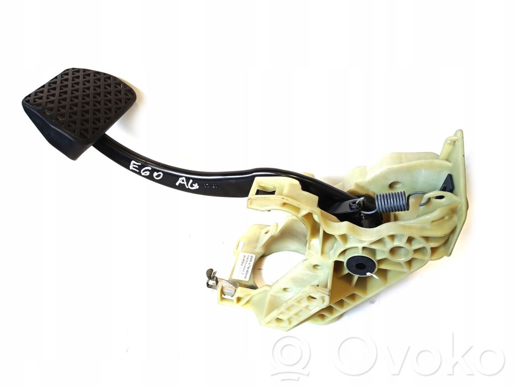 Pedal de freno   6760834
