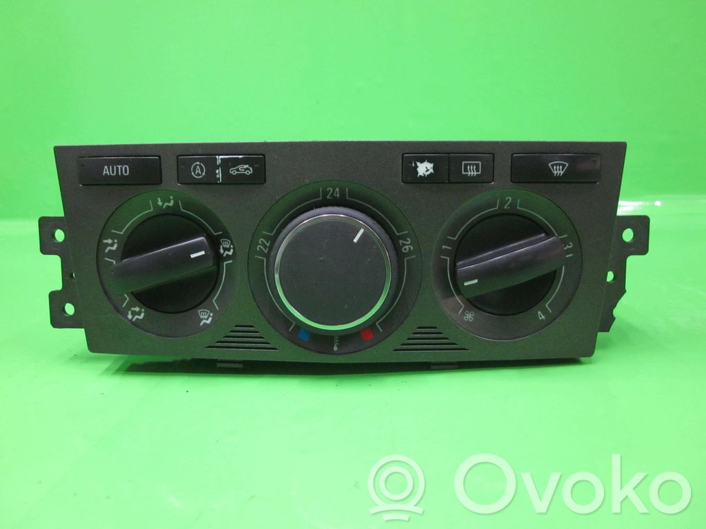 Opel Antara Climate control unit 