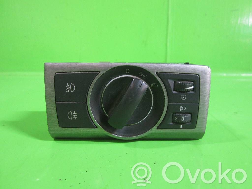 Light switch   96628675