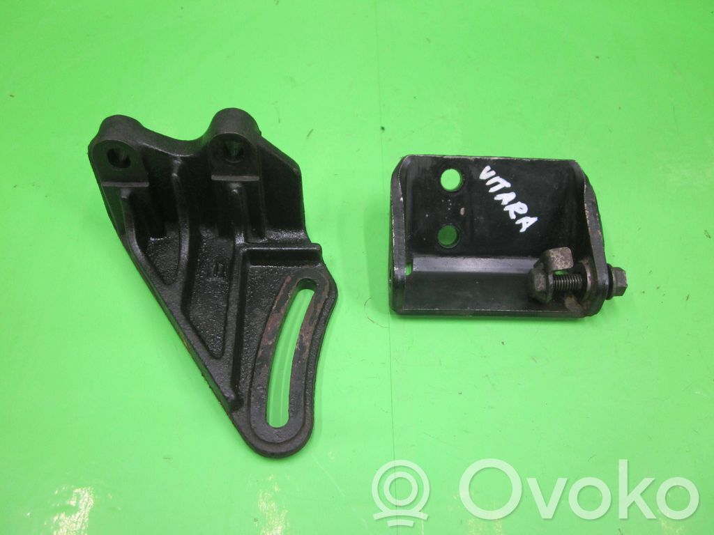 Suzuki Vitara (ET/TA) Soporte del alternador 
