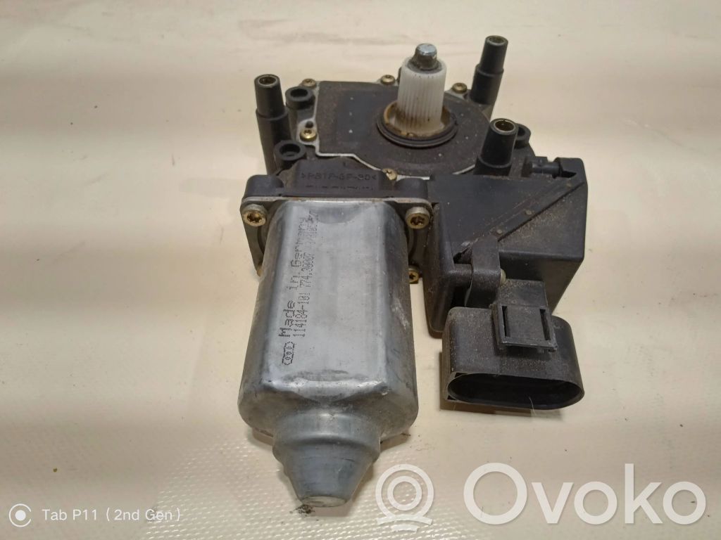 Audi A4 S4 B5 8D Silnik regulatora szyby drzwi przednich 