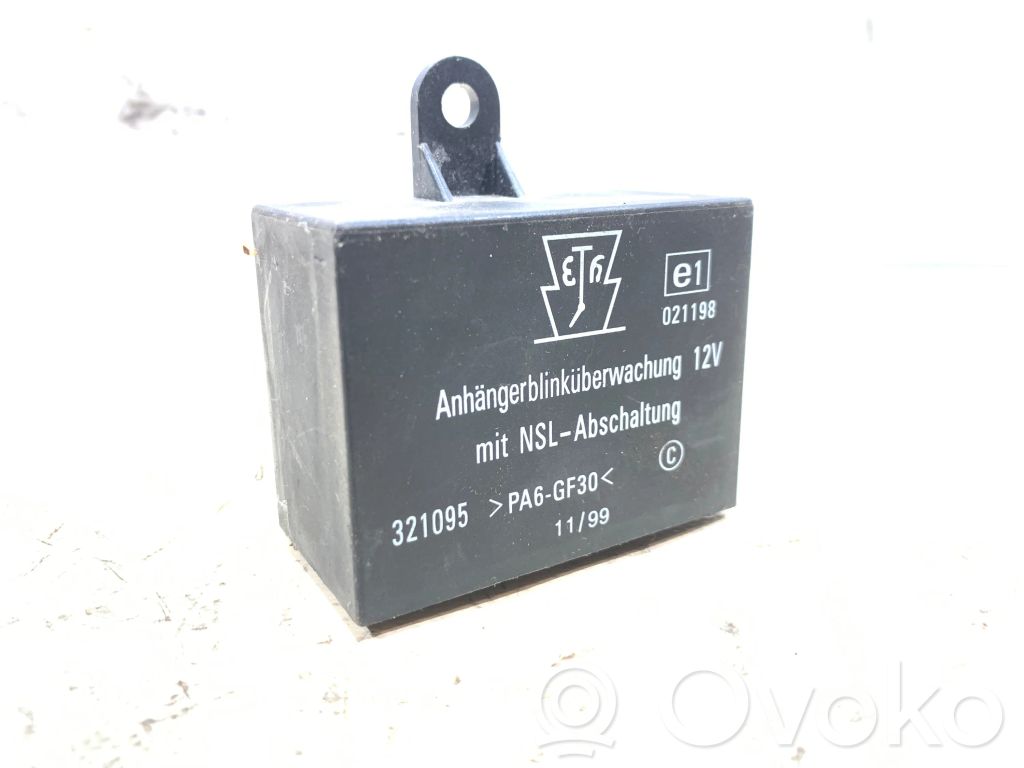 Volvo S80 Airbagsensor Crashsensor Drucksensor 