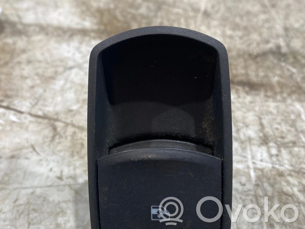 Electric window control switch   13189333,315625731