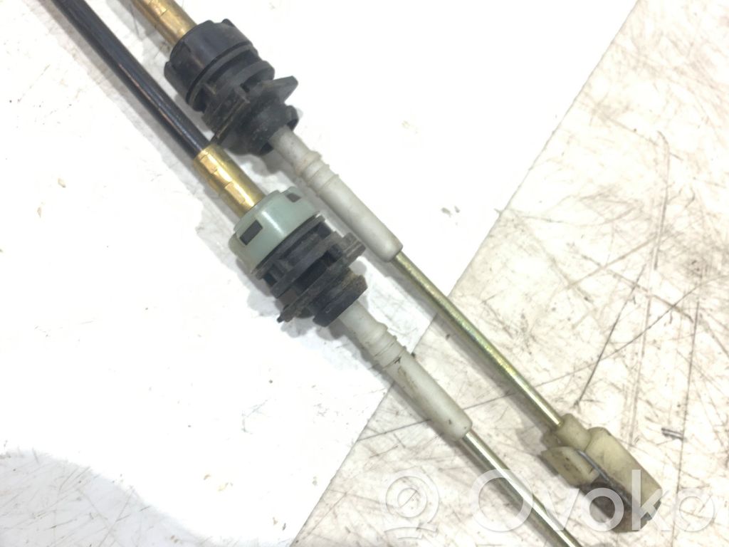 Gear shift cable linkage