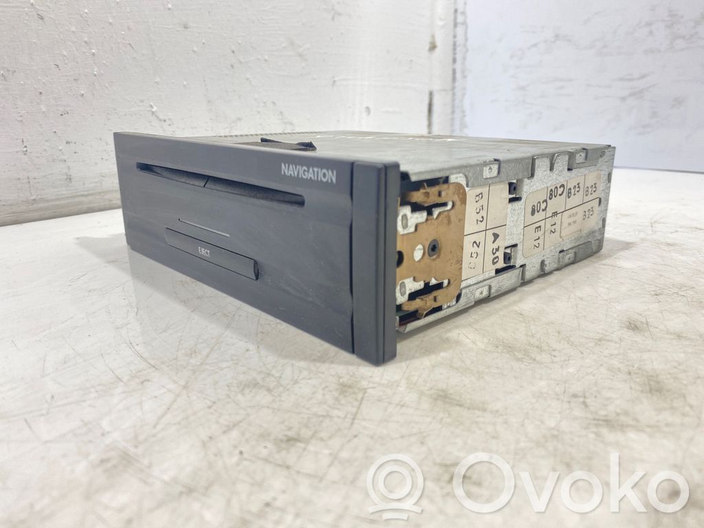 Volkswagen Phaeton Navigation unit CD/DVD player 