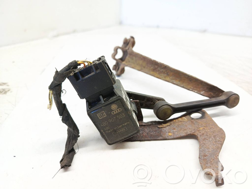 Audi A6 S6 C5 4B Headlight/headlamp level sensor 