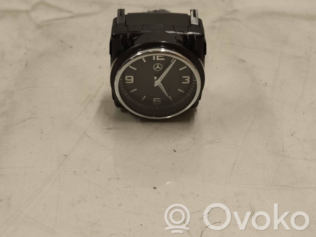 Mercedes-Benz E W213 Clock 