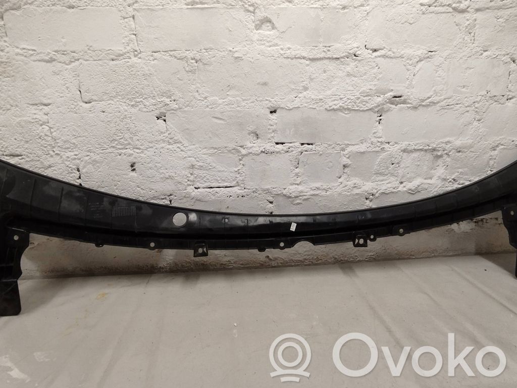 Tesla Model S Wiper trim 