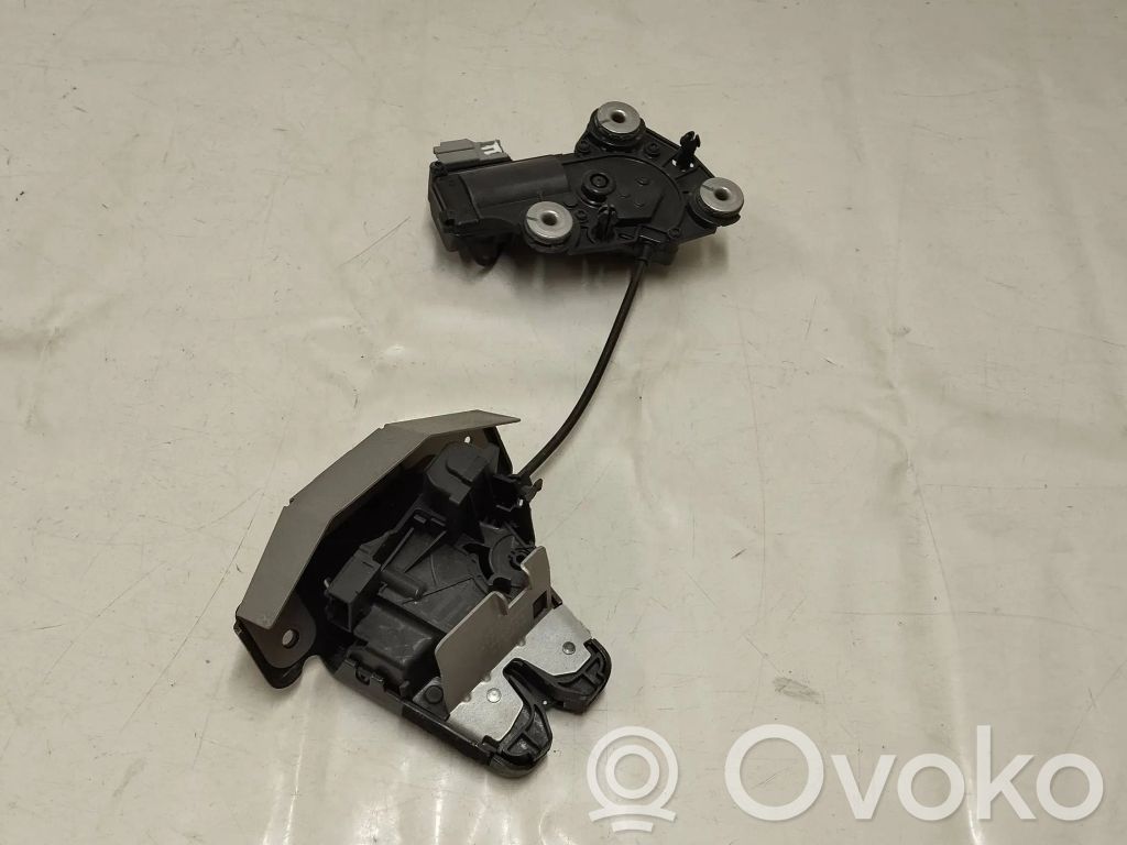 Volvo XC60 Loading door lock 