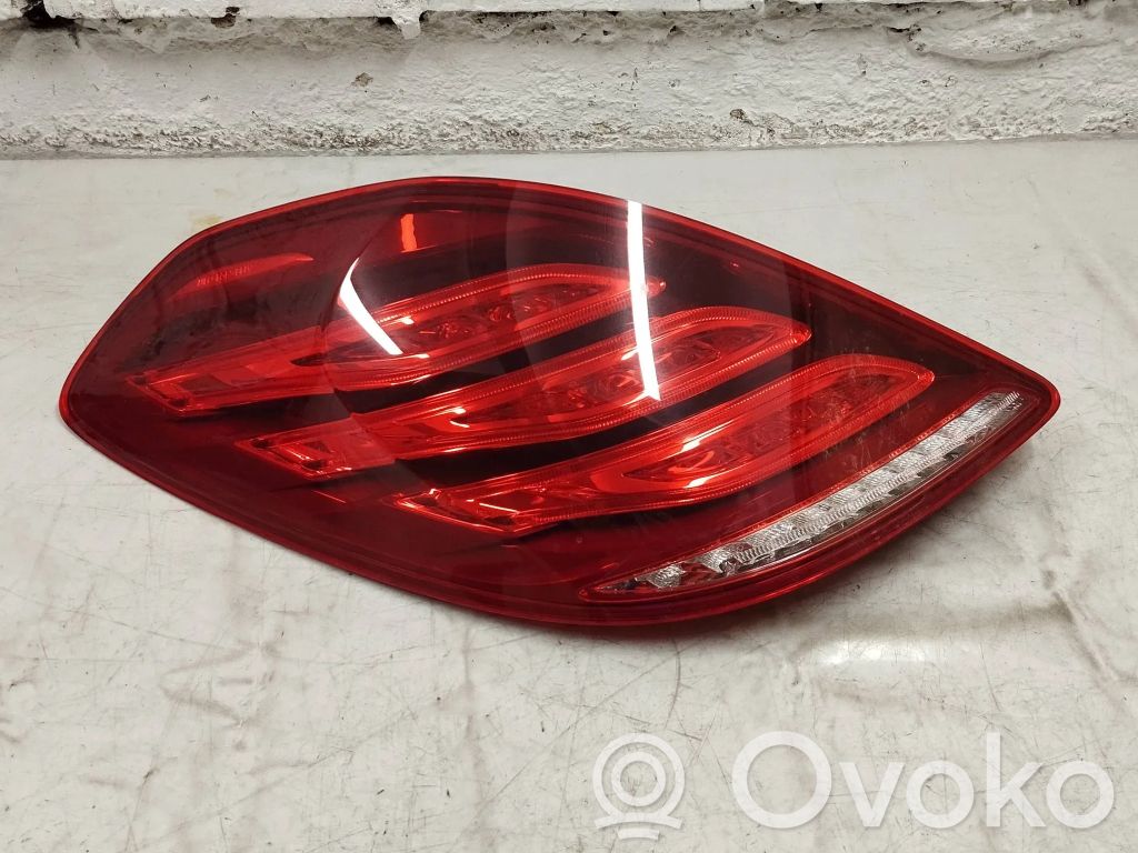 Mercedes-Benz S W222 Lampa tylna 